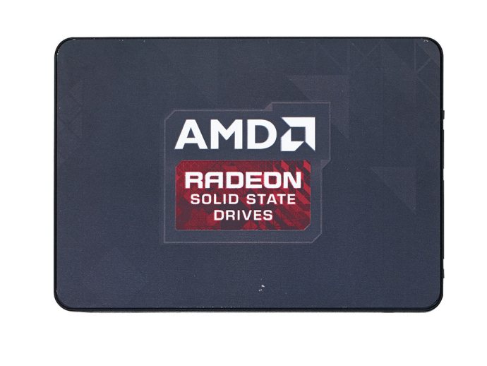 AMD Radeon R7 SSD 240GB apžvalga