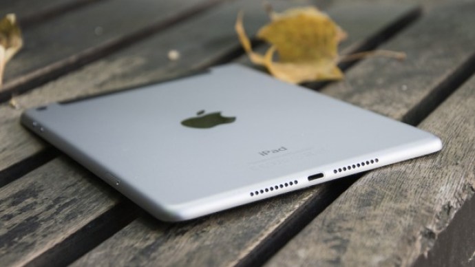 Apple iPad mini 4 apžvalga: apatinis kraštas