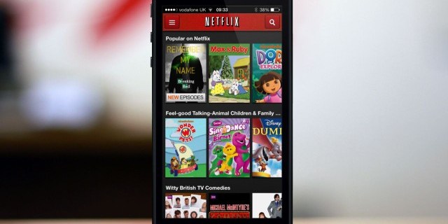 أين يتم حفظ تنزيلات Netflix على iPhone