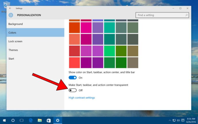 Windows 10 fa que la barra de tasques d'inici sigui transparent